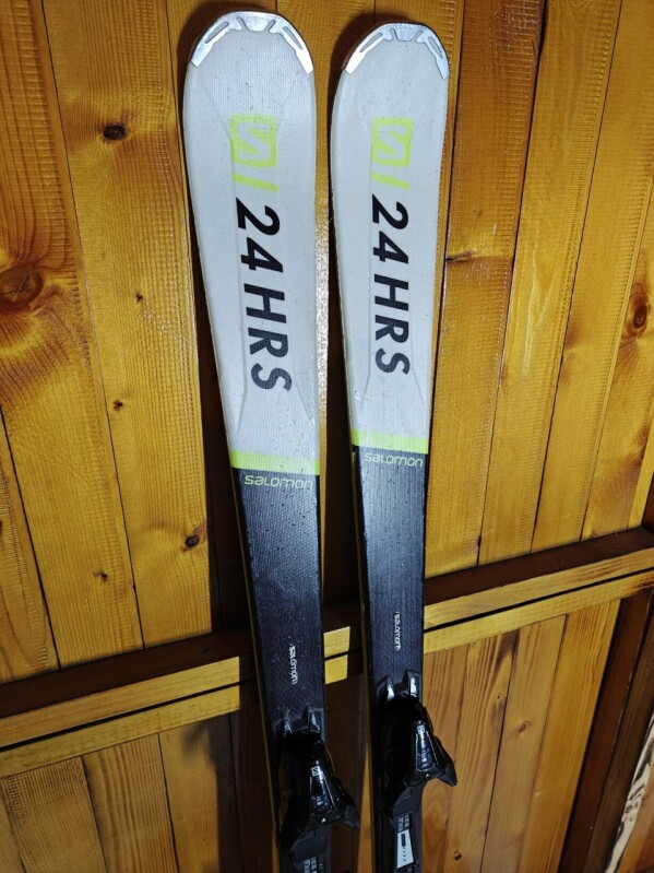 LYŽE SALOMON SX 24HRS 162CM